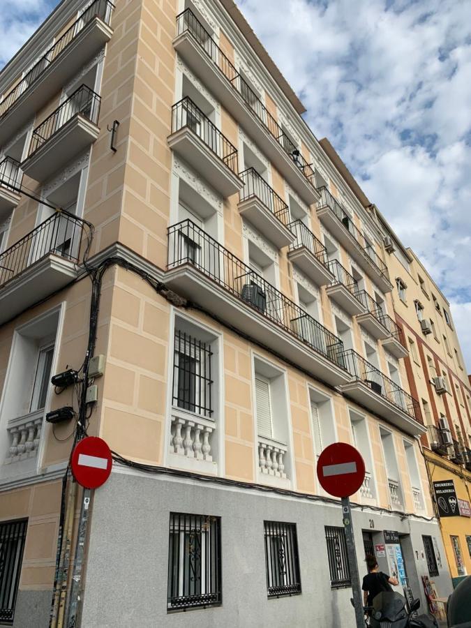 Encantador Alojamiento Junto Al Vibrante Corazon De Madrid Rio ภายนอก รูปภาพ